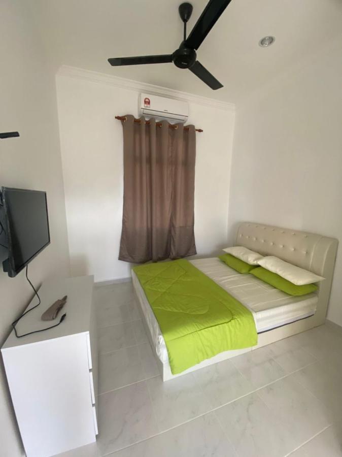 Dsinggahpcb Guest House Kota Bharu Buitenkant foto
