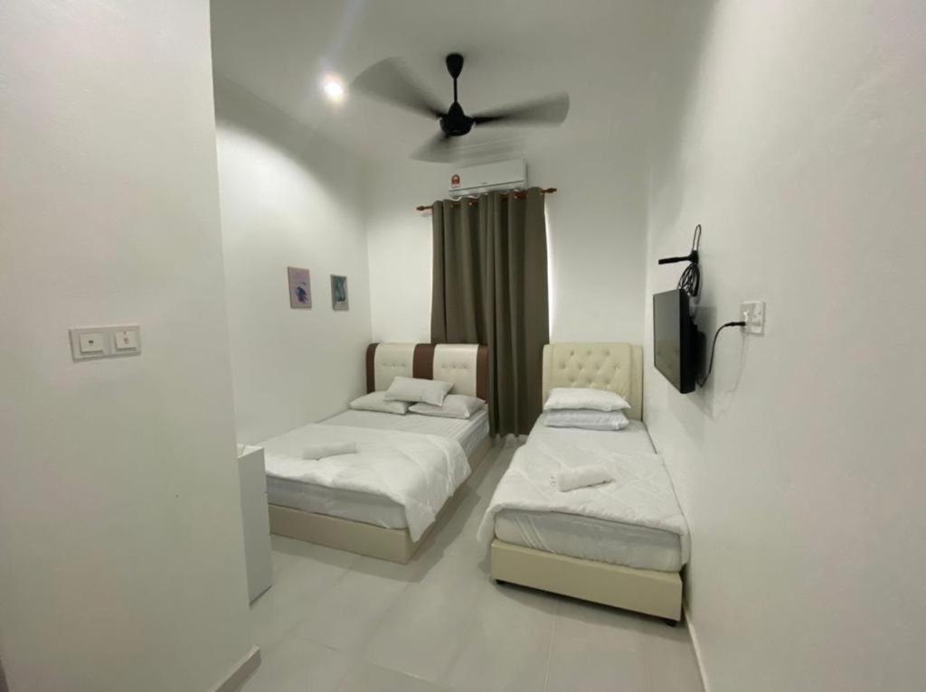 Dsinggahpcb Guest House Kota Bharu Buitenkant foto