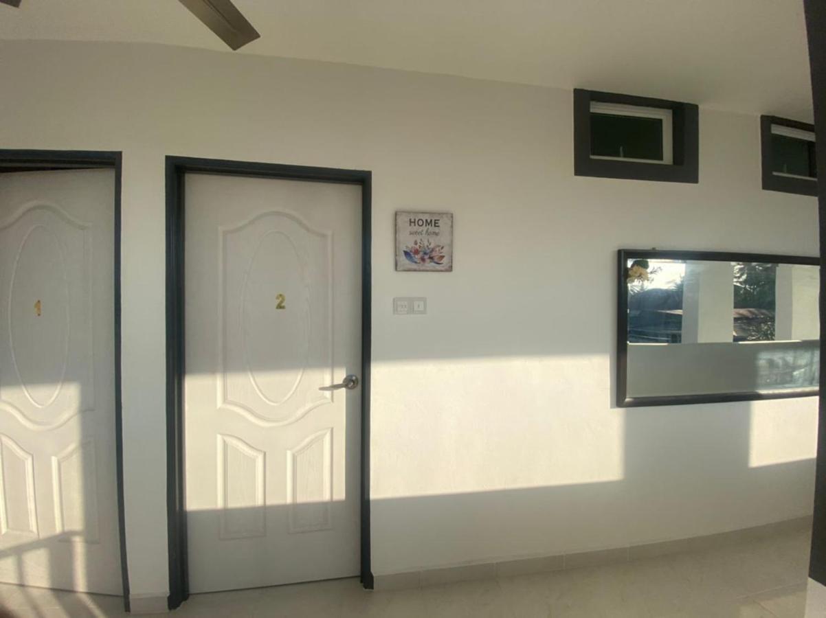 Dsinggahpcb Guest House Kota Bharu Buitenkant foto