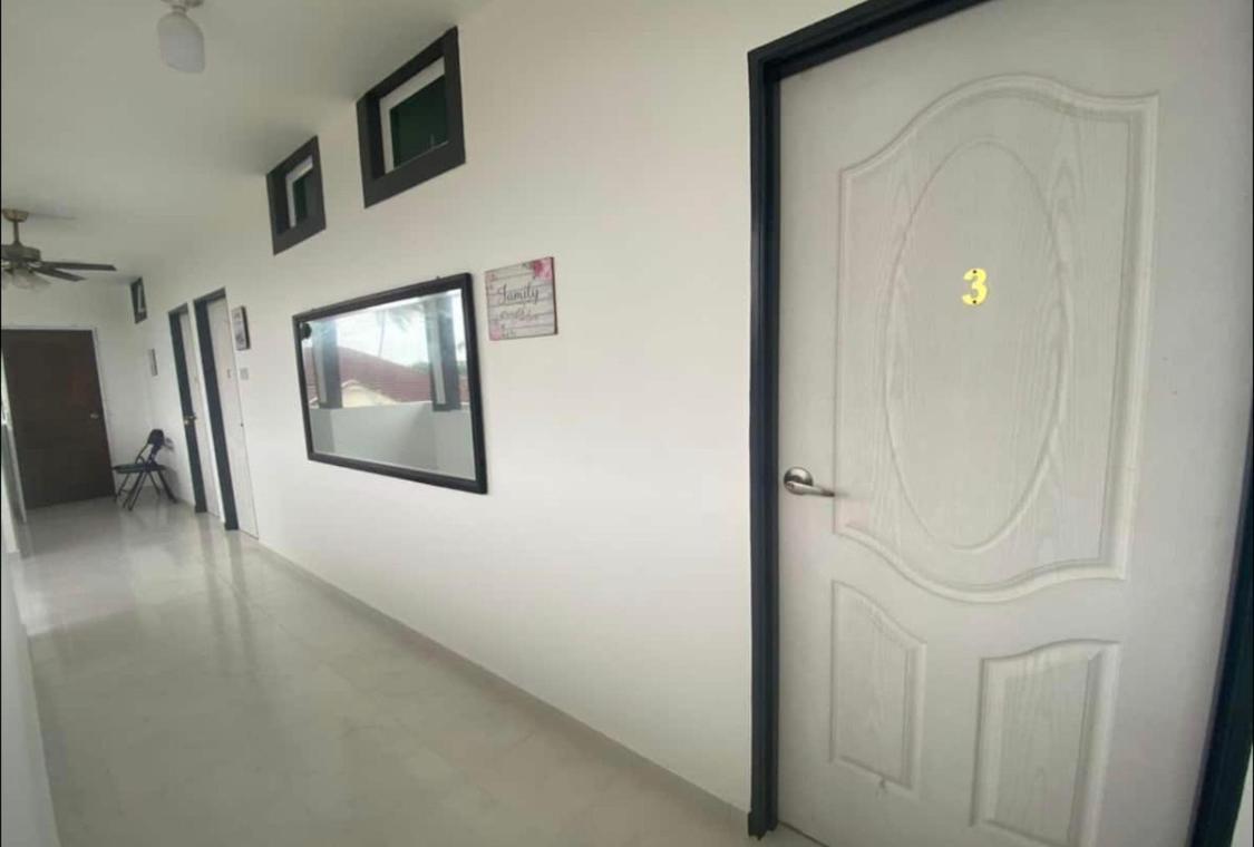 Dsinggahpcb Guest House Kota Bharu Buitenkant foto